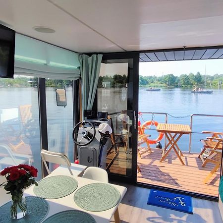 Апартаменты Houseboat Water Boy Apartament Plywajacy Dom Na Wodzie Lodz Вроцлав Экстерьер фото